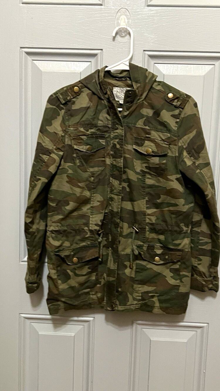 New Look Women’s Camo Utility Jacket Size Small Hooded Military Field Parka